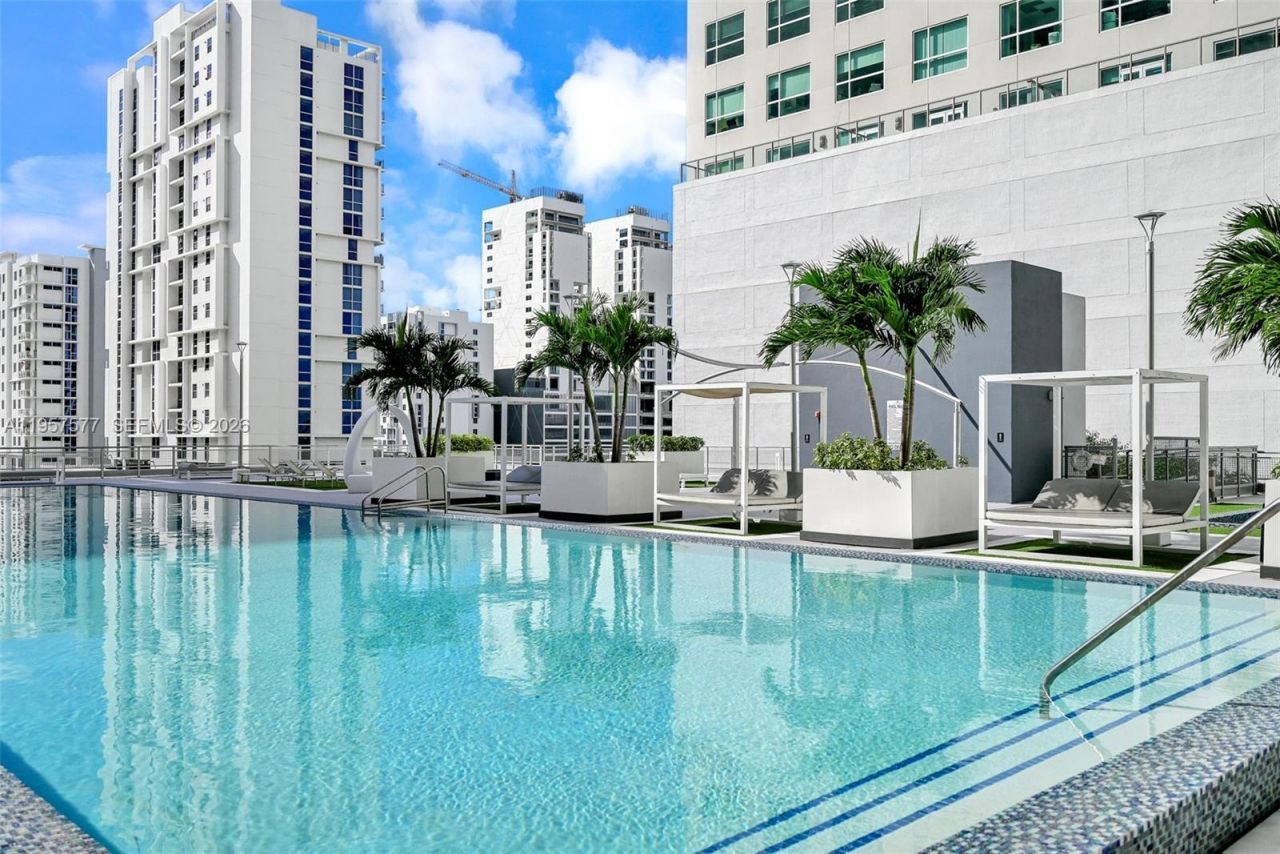 690 SW 1st Ct , Unit 1502, Miami, FL 33130 Photo