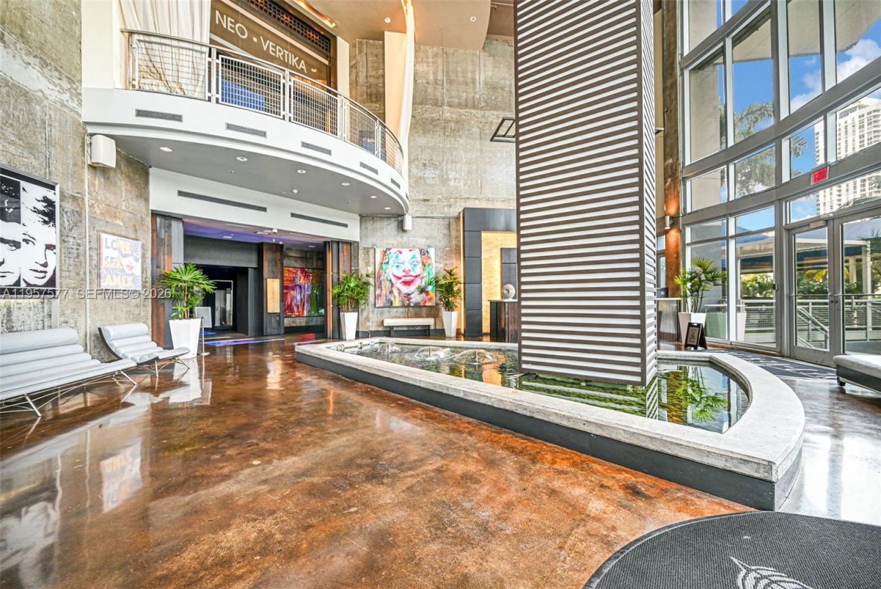 690 SW 1st Ct , Unit 1502, Miami, FL 33130 Photo