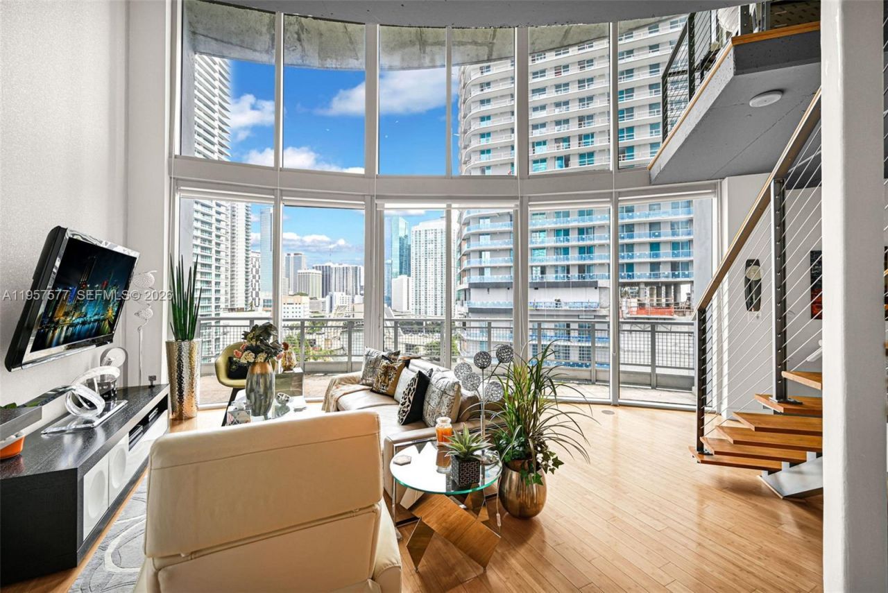 690 SW 1st Ct , Unit 1502, Miami, FL 33130 Photo