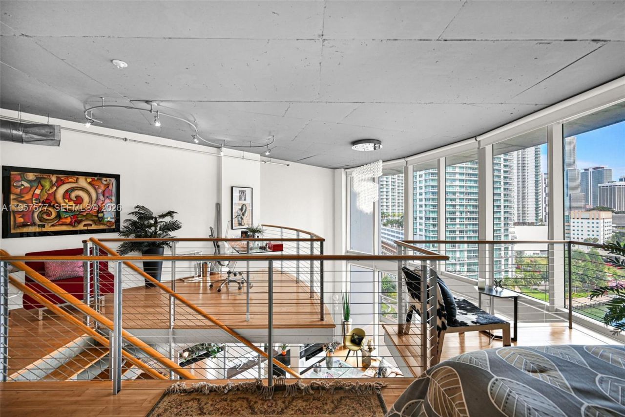 690 SW 1st Ct , Unit 1502, Miami, FL 33130 Photo