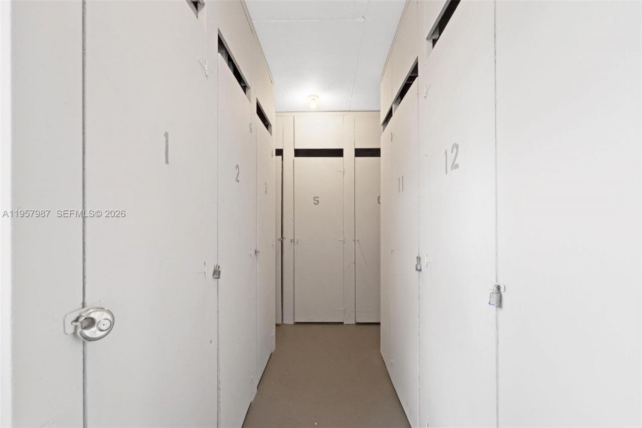 1000 NE 14th Ave , Unit 602, Hallandale Beach, FL 33009 Photo