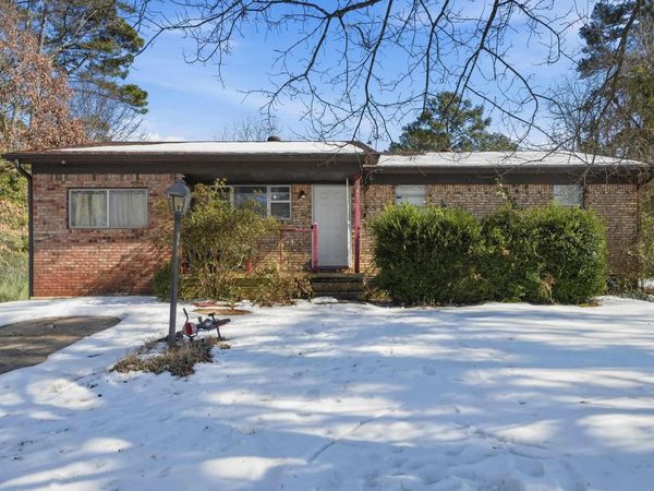 13815 Bonnie Ln, Shannon Hills, AR 72103