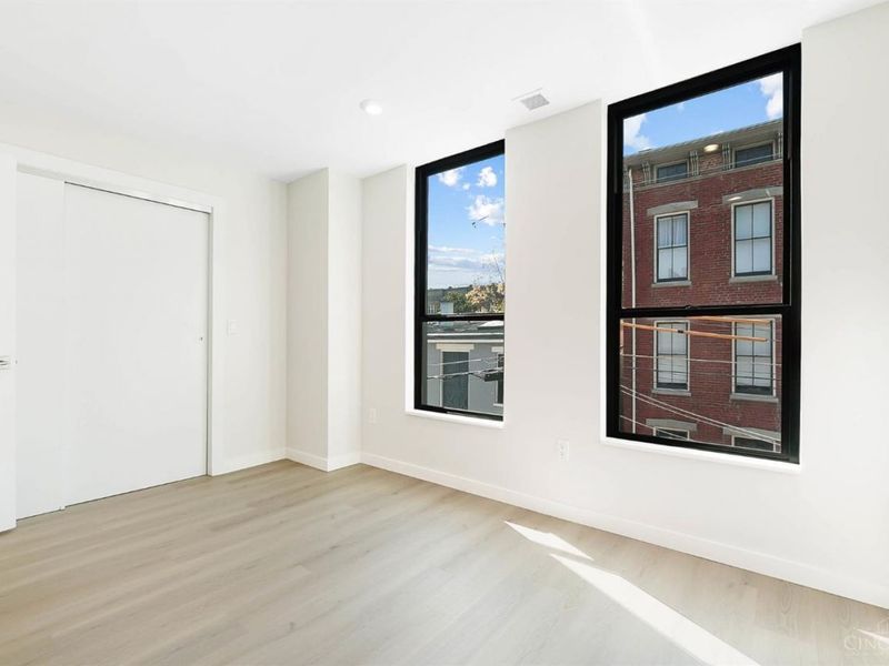 1330 Spring Street, Cincinnati, OH 45202 Photo 39