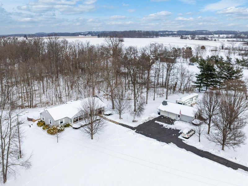 7618 Stout Road, Circleville, OH 43113 Photo 2