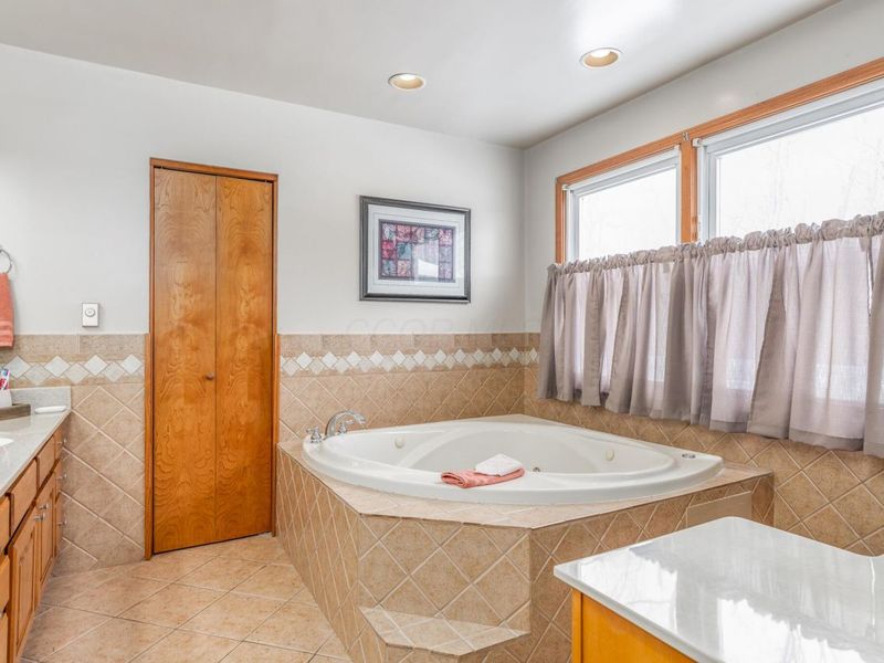 7618 Stout Road, Circleville, OH 43113 Photo 22