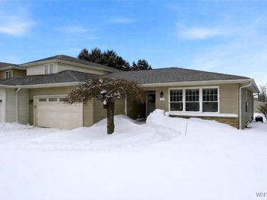 74 Moon Walk, Tonawanda, NY 14150