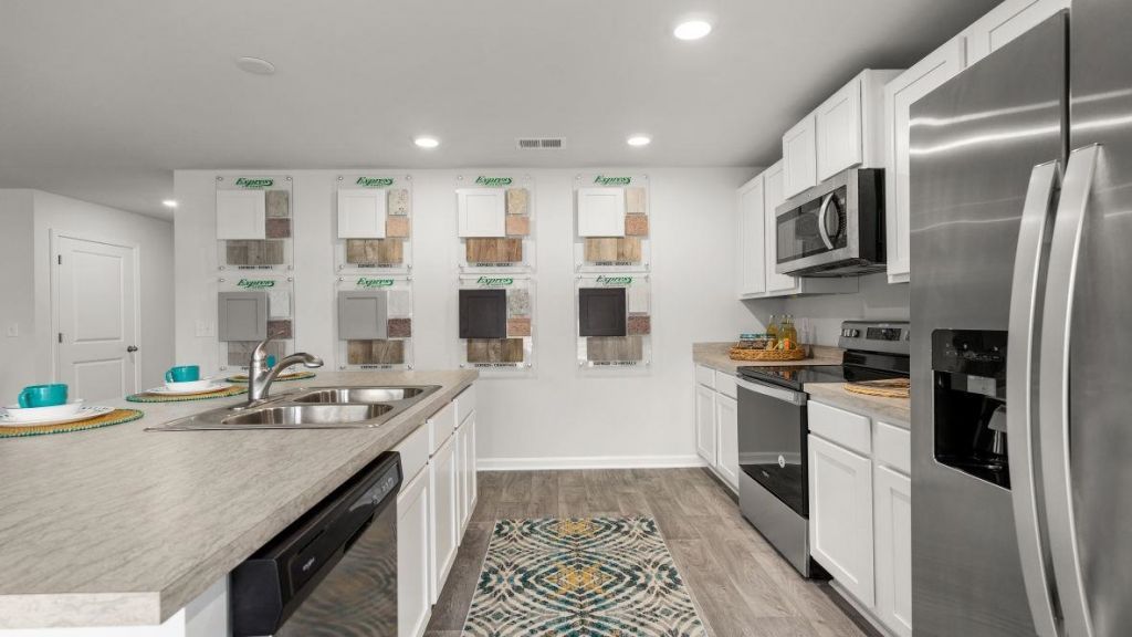 5042 Yellowstone Dr. Photo 6