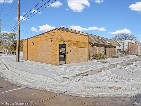 17503 Stephens Drive, Eastpointe, MI 48021