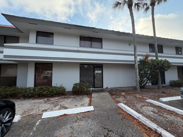 6401 E Rogers Circle, Unit 16, Boca Raton, FL 33487