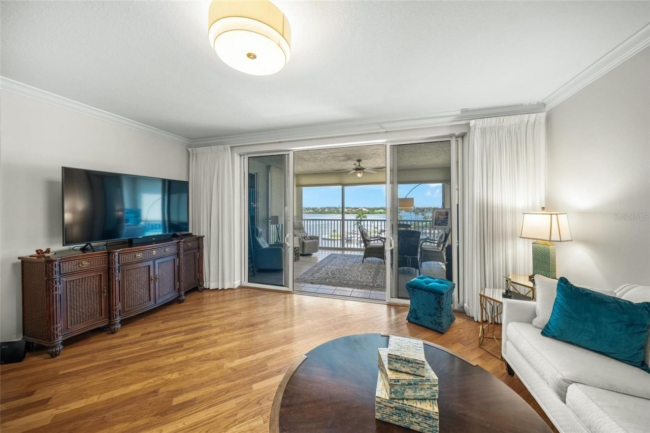 1260 Dolphin Bay Way, Unit 403, Sarasota, FL 34242 Photo