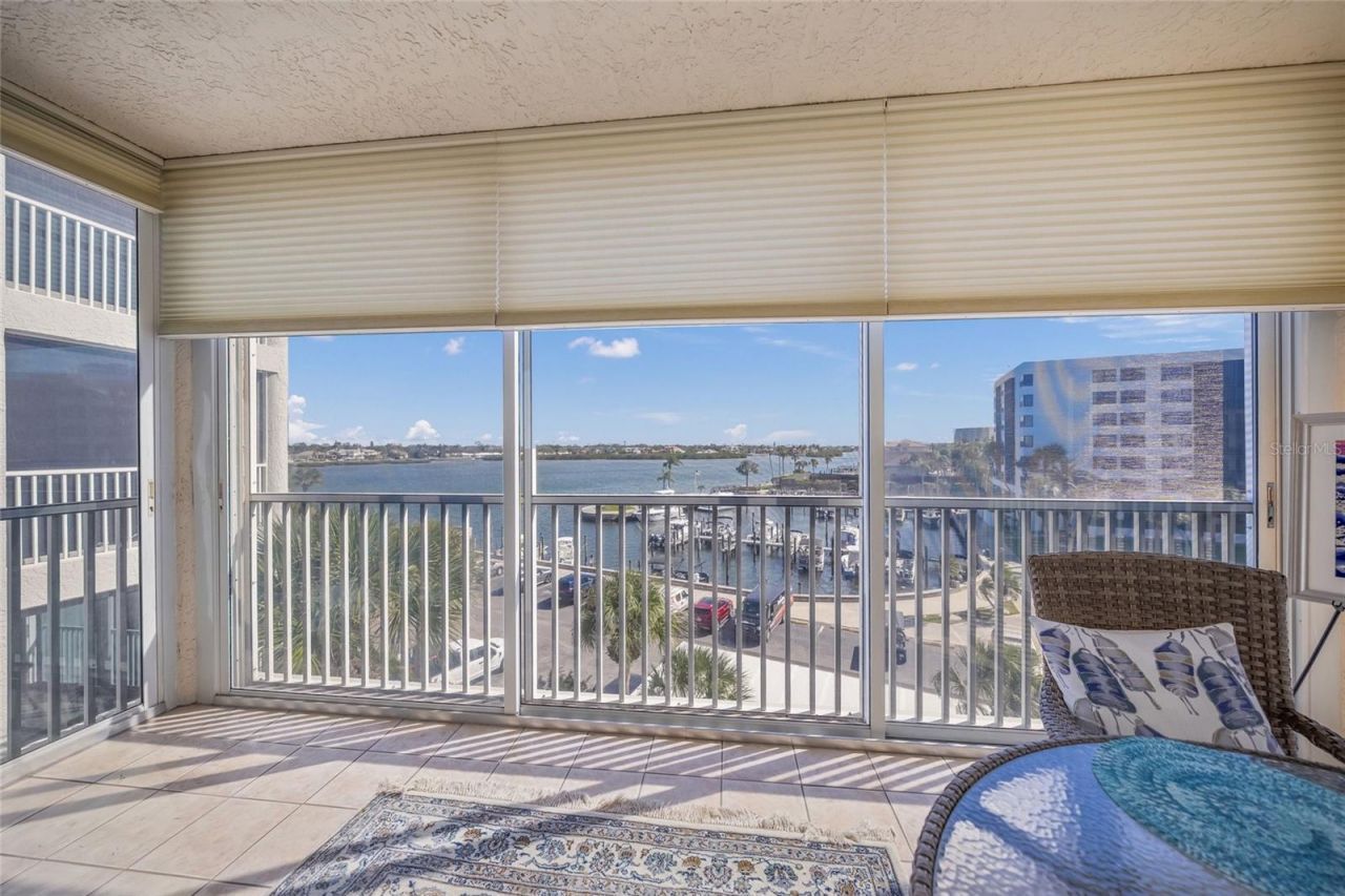 1260 Dolphin Bay Way, Unit 403, Sarasota, FL 34242 Photo