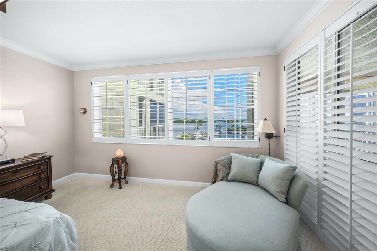 1260 Dolphin Bay Way, Unit 403, Sarasota, FL 34242 Photo