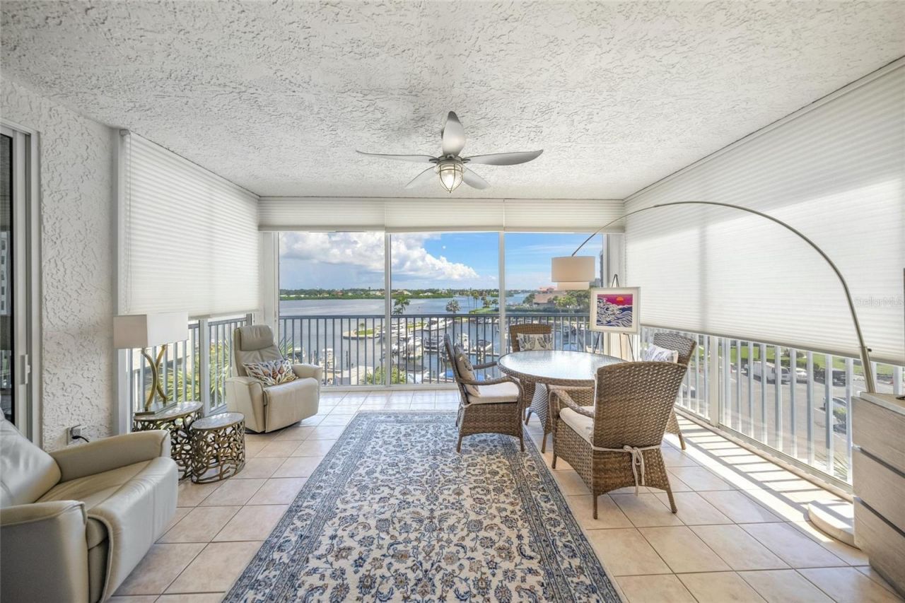 1260 Dolphin Bay Way, Unit 403, Sarasota, FL 34242 Photo