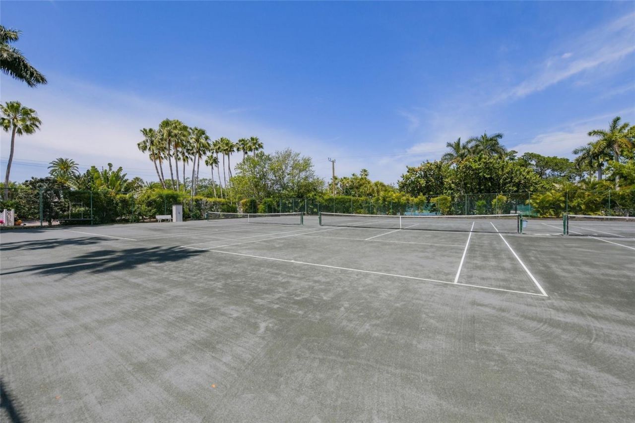 1260 Dolphin Bay Way, Unit 403, Sarasota, FL 34242 Photo