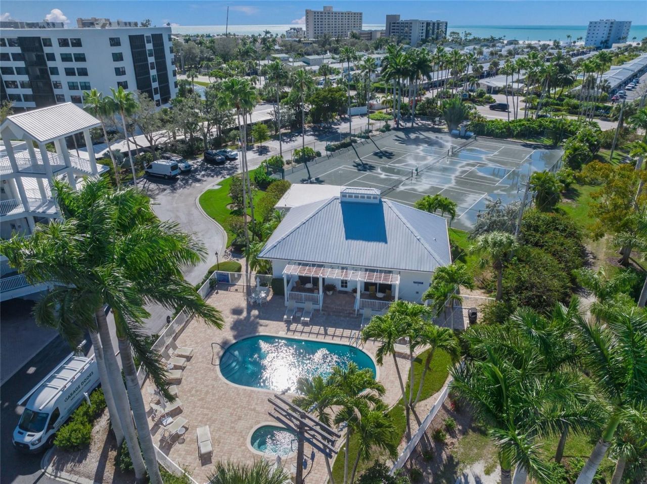 1260 Dolphin Bay Way, Unit 403, Sarasota, FL 34242 Photo