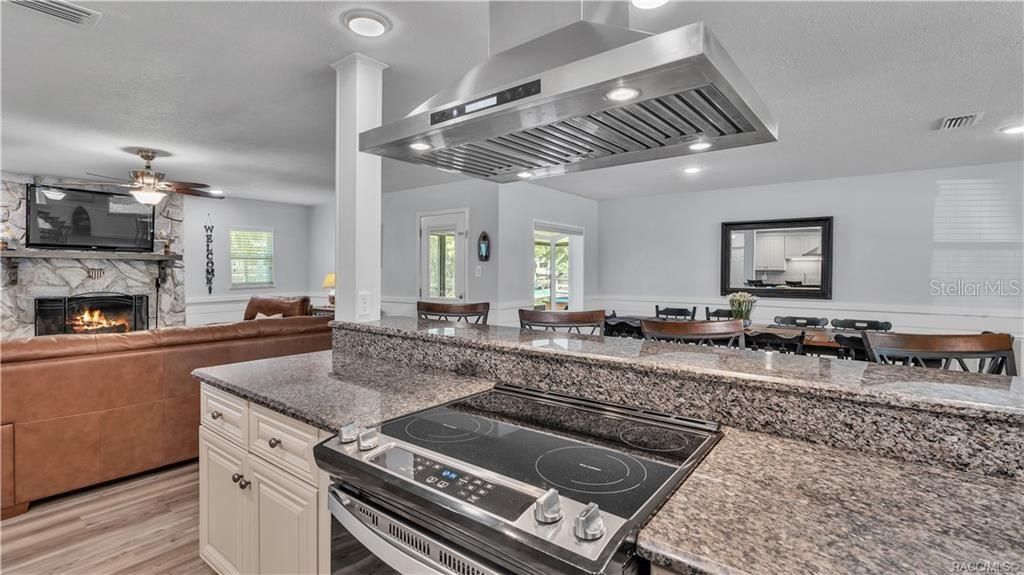 11308 W Amerindian Court, Crystal River, FL 34429 Photo