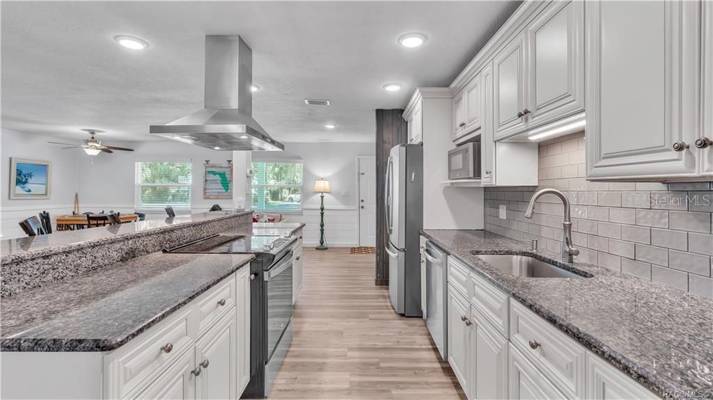 11308 W Amerindian Court, Crystal River, FL 34429 Photo