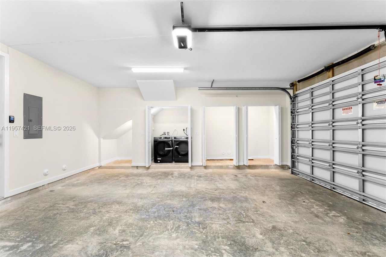 2501 SW 27 St, Unit 2, Miami, FL 33133 Photo