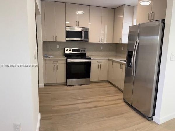 3840 NE 12th Ave, Pompano Beach, FL 33064