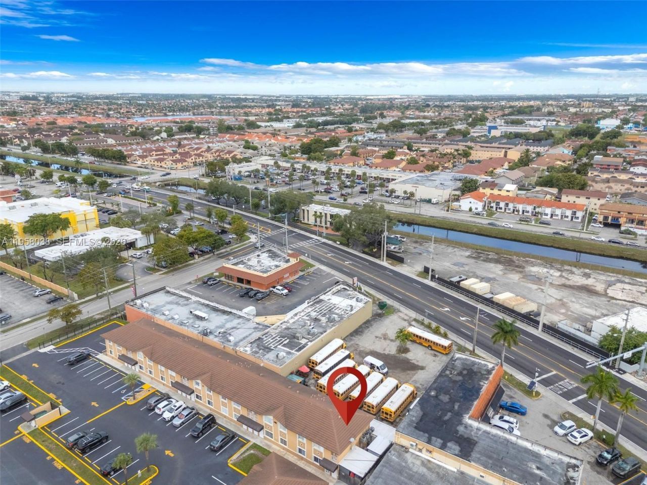 10285 NW 80th Ct, Unit 207, Hialeah Gardens, FL 33016 Photo