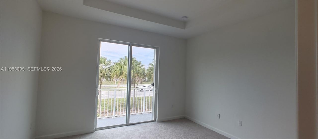 689 SE 13th St Cir , Homestead, FL 33034 Photo