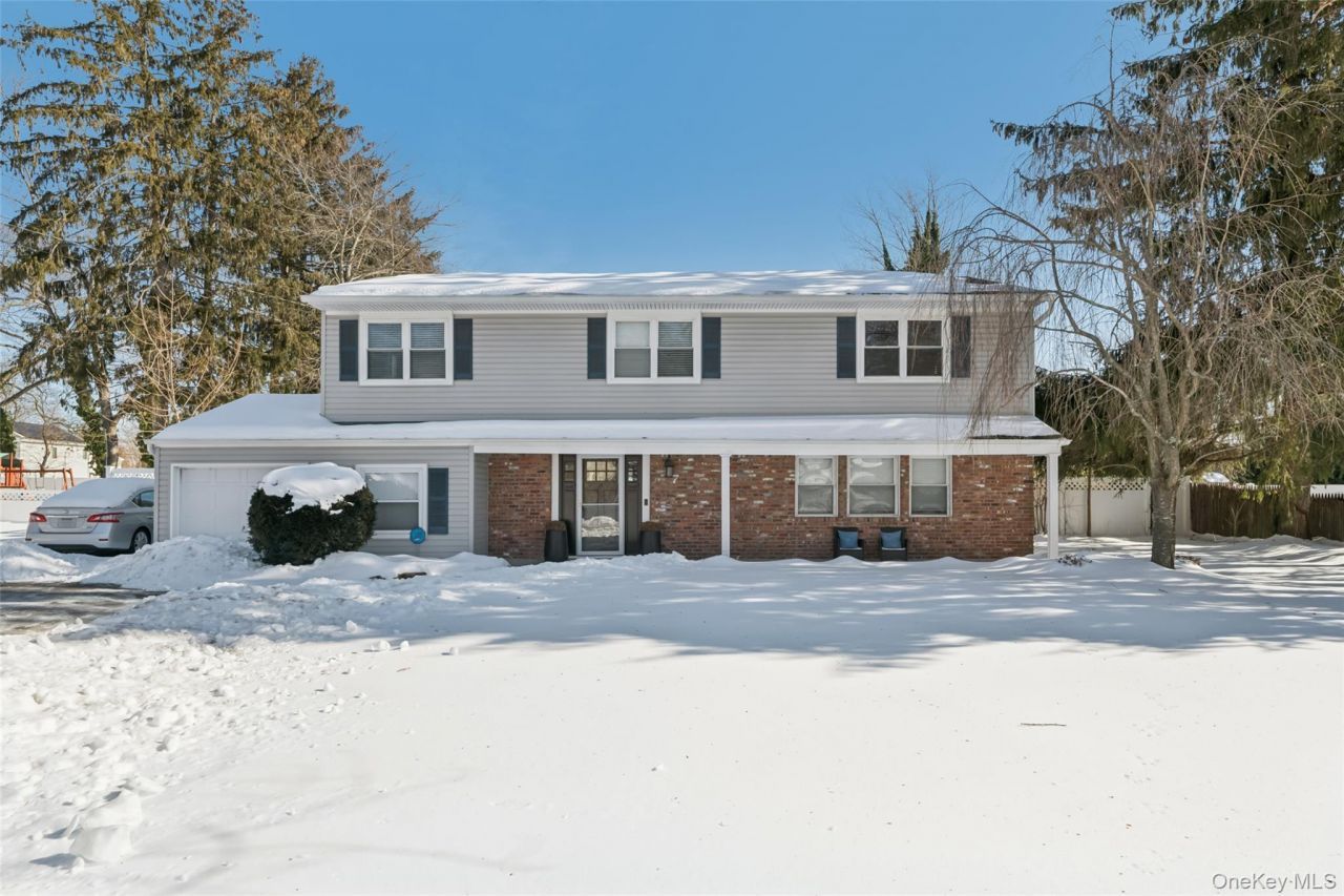 7 Gary Street Port Jefferson Station, NY 11776