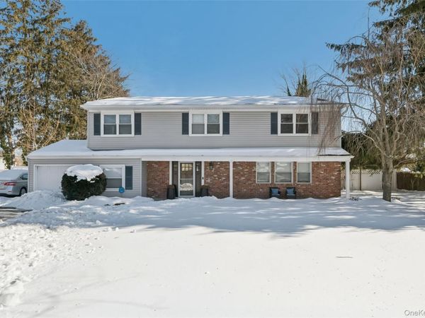 7 Gary Street, Port Jefferson Station, NY 11776