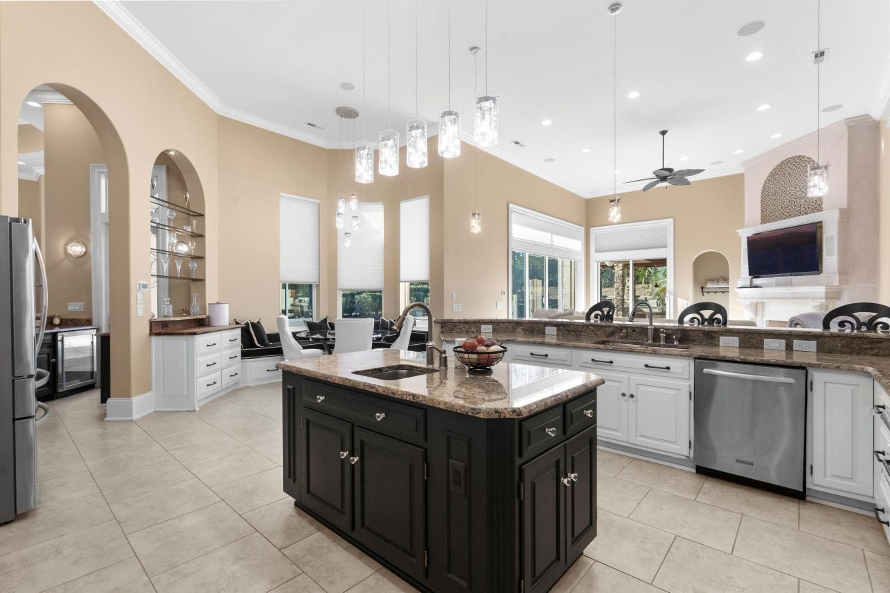 9237 Bellasera Circle Photo 7