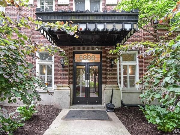 5330 Pershing Avenue, Unit 106, St Louis, MO 63112