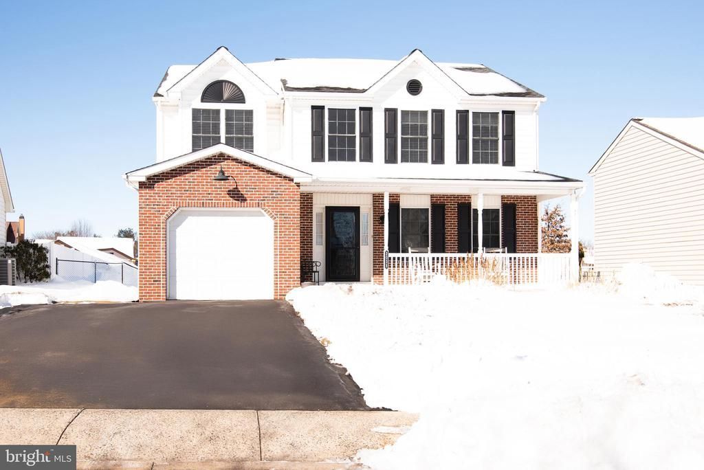 2038 Valley View Drive, Quakertown, PA 18951 Main Photo