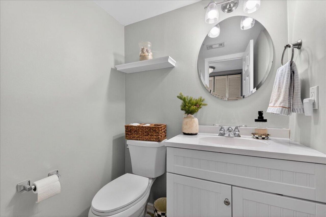 1824 Belle Chez Photo 15