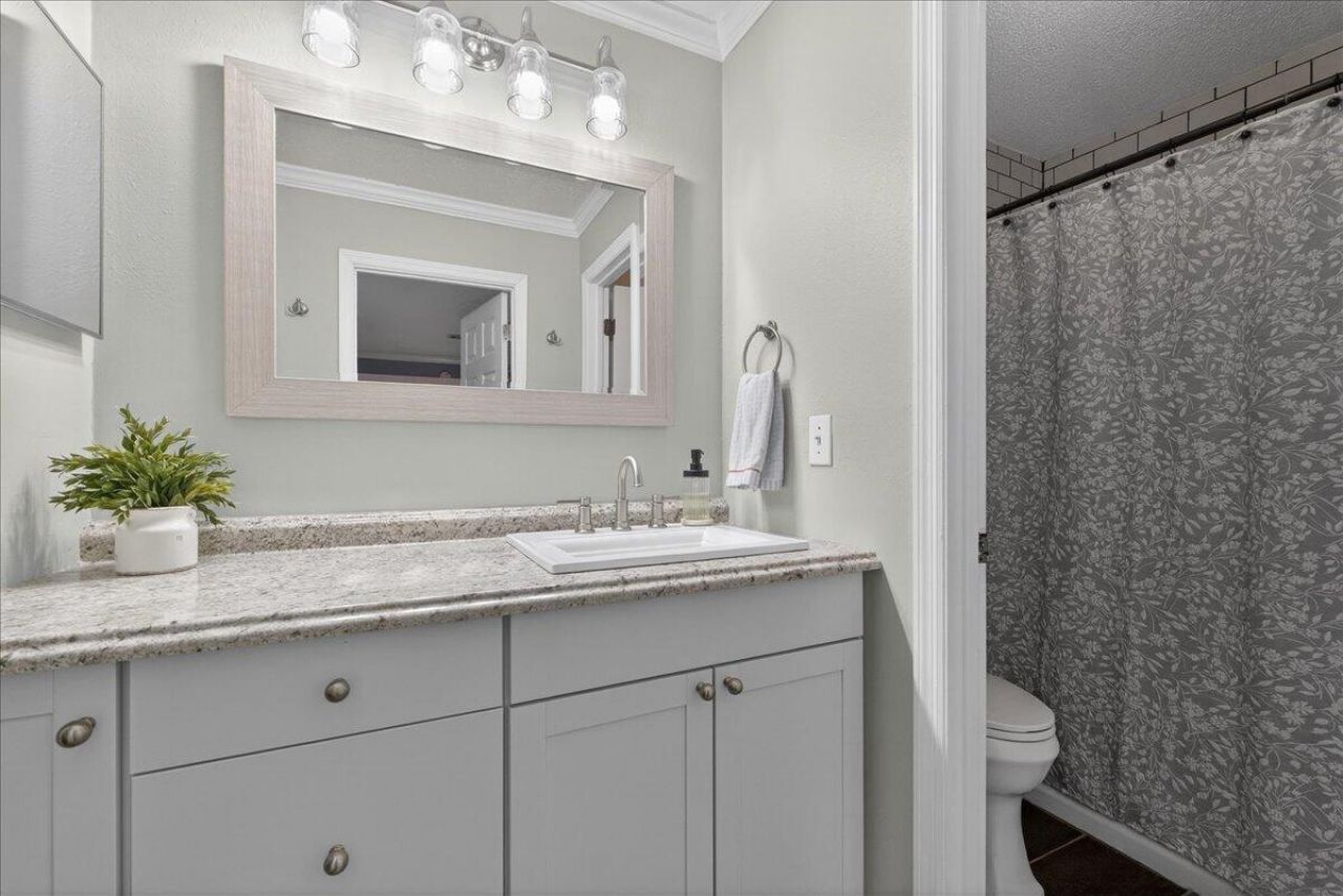 1824 Belle Chez Photo 18