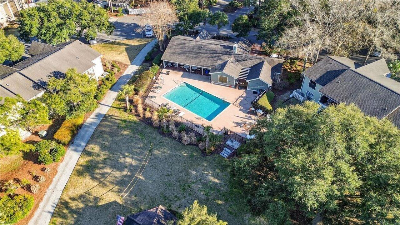 1824 Belle Chez Photo 29