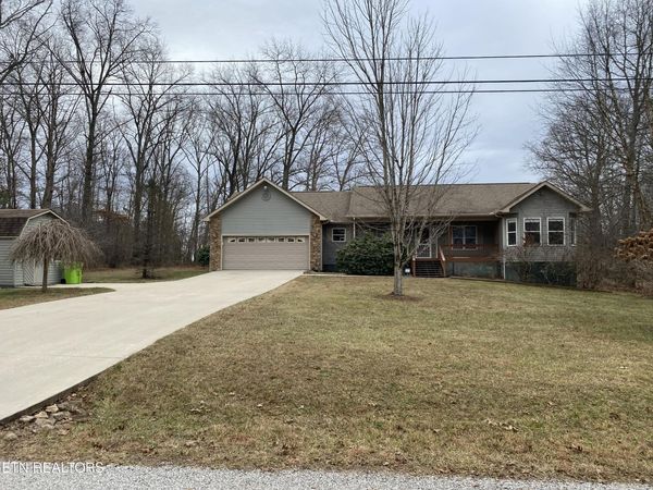 618 Apoka Lane, Crossville, TN 38572