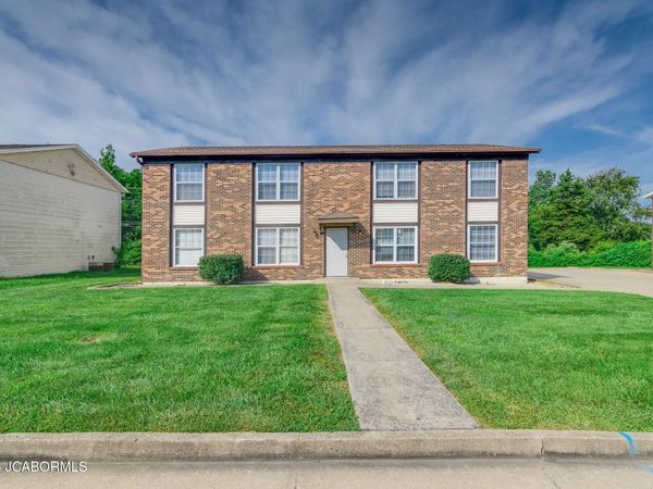 5213 COLLIER COURT, Jefferson City, MO 65109