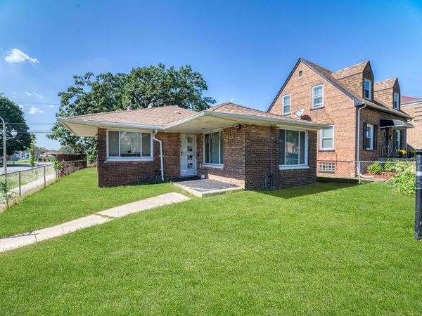 9760 S Dobson Avenue, Chicago, IL 60628