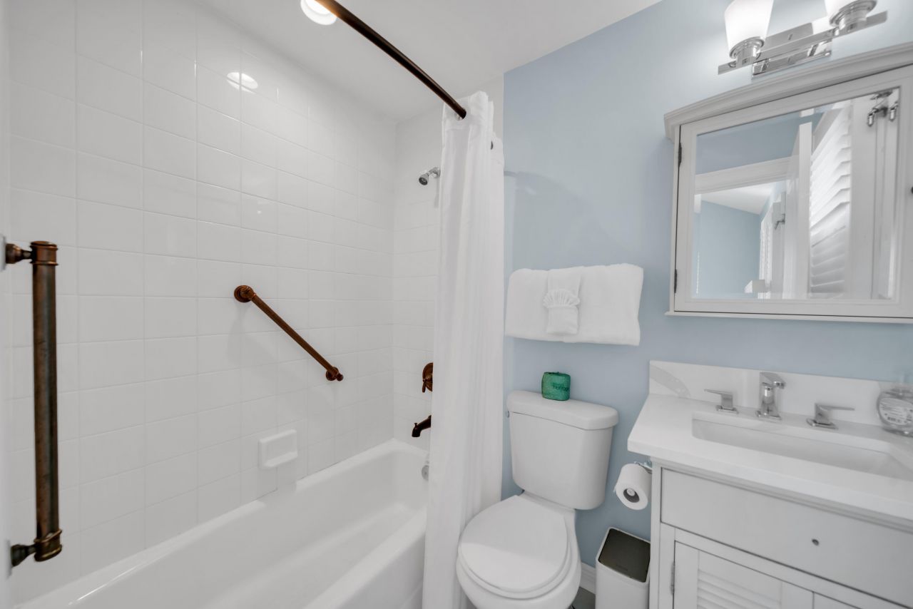 7026 Harbor Village Drive, Duck, FL 33050 Photo