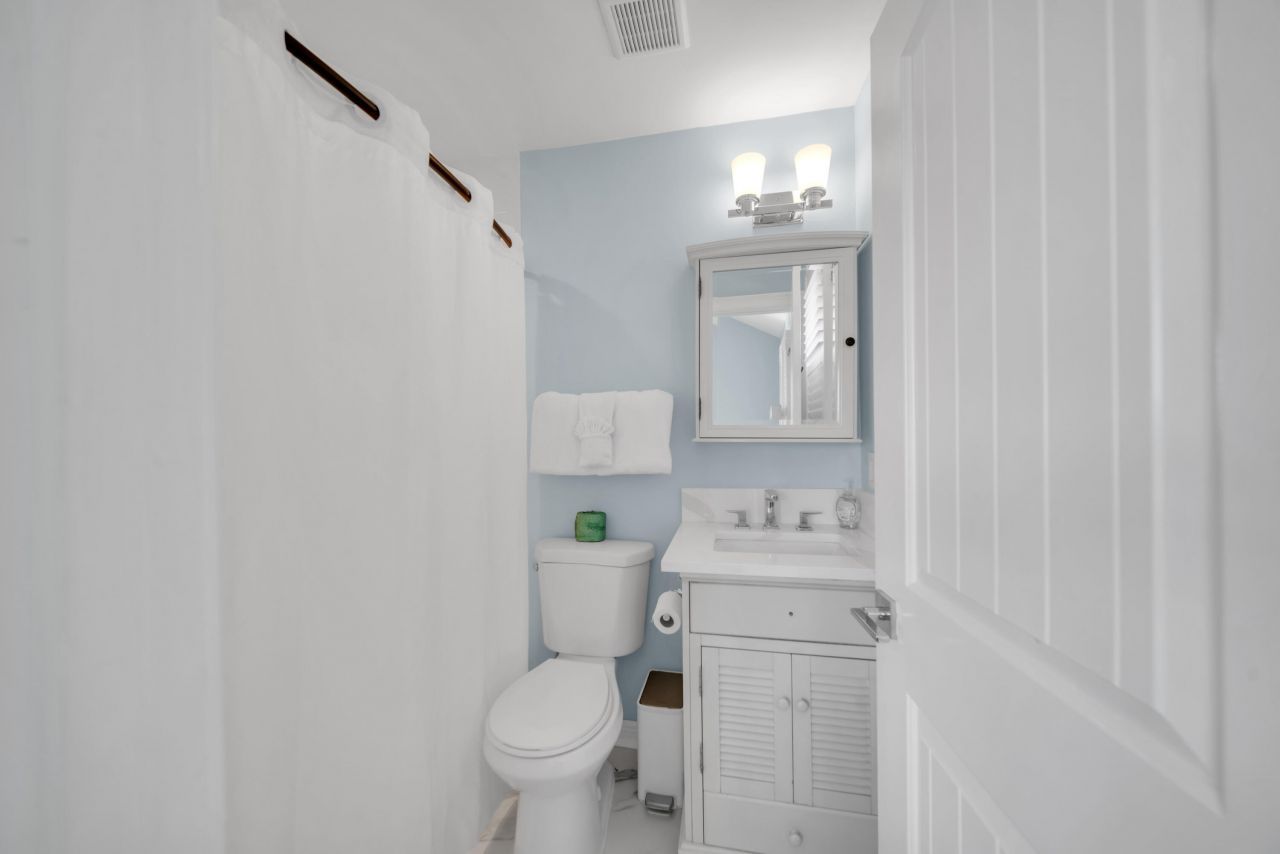 7026 Harbor Village Drive, Duck, FL 33050 Photo