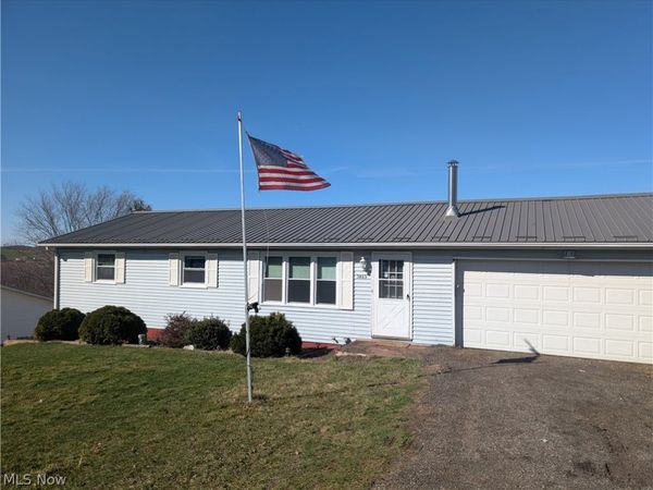 3865 Seeman Street SW, East Sparta, OH 44626