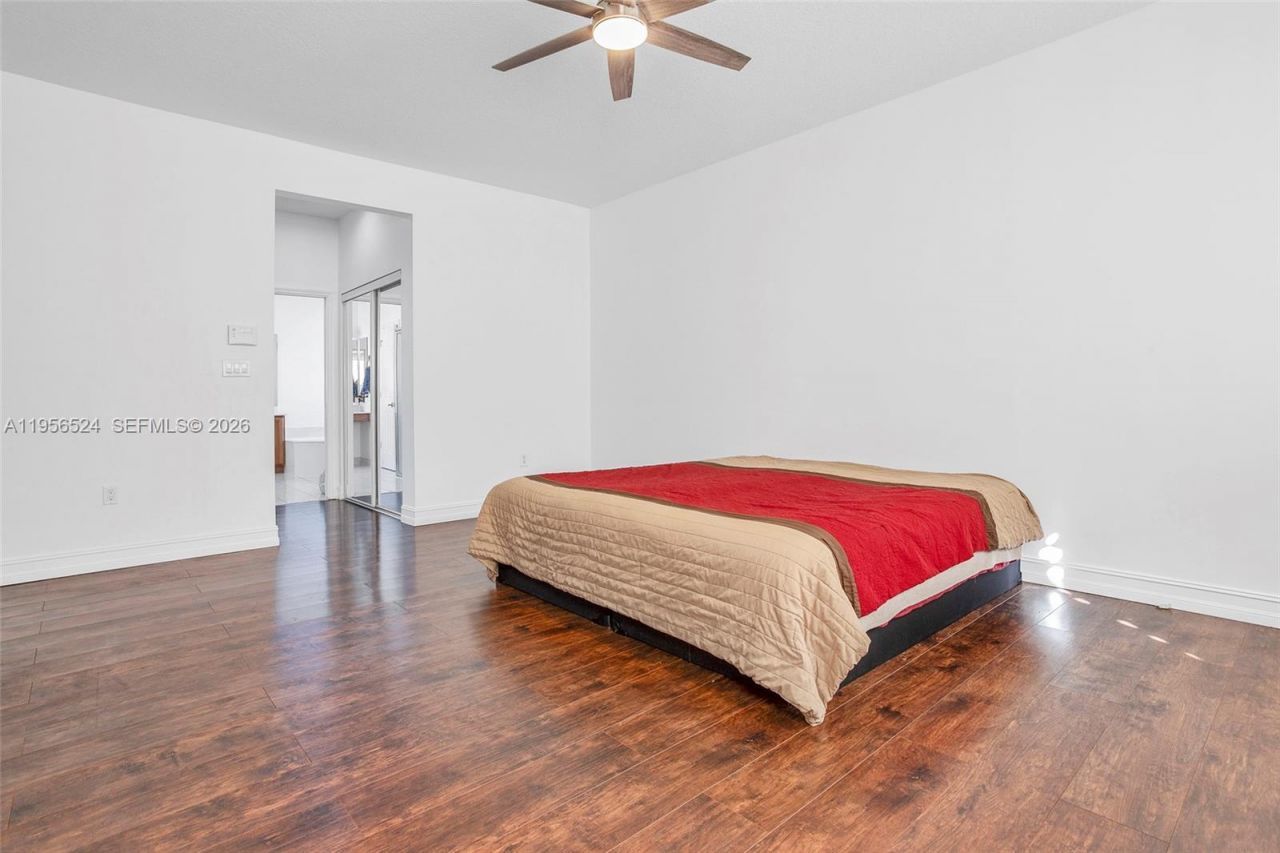 2023 NW 141st Ave, Pembroke Pines, FL 33028 Photo