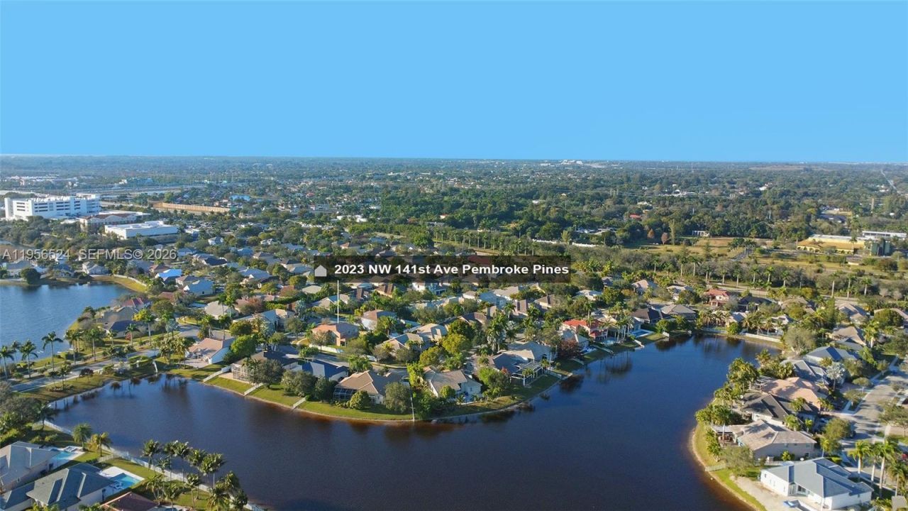 2023 NW 141st Ave, Pembroke Pines, FL 33028 Photo