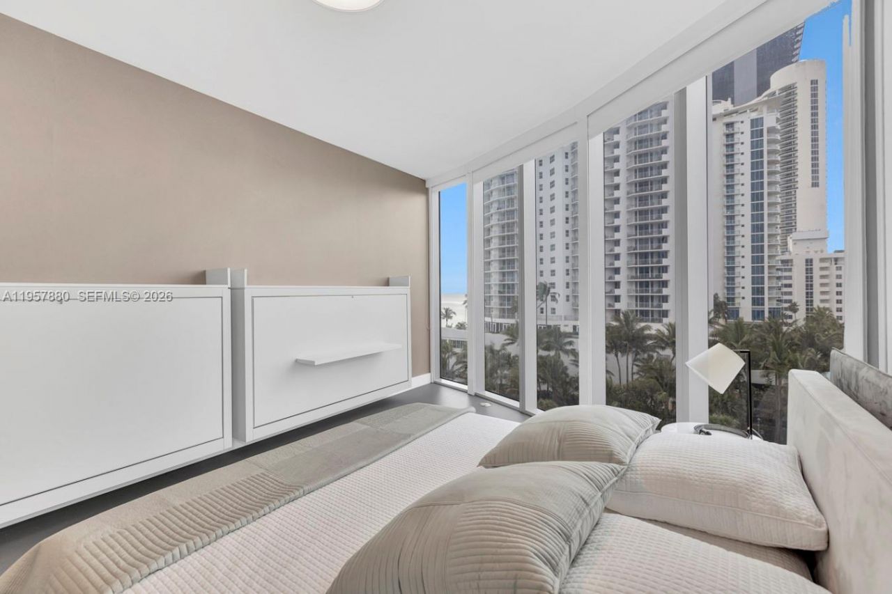 17475 Collins Ave, Unit 304, Sunny Isles Beach, FL 33160 Photo