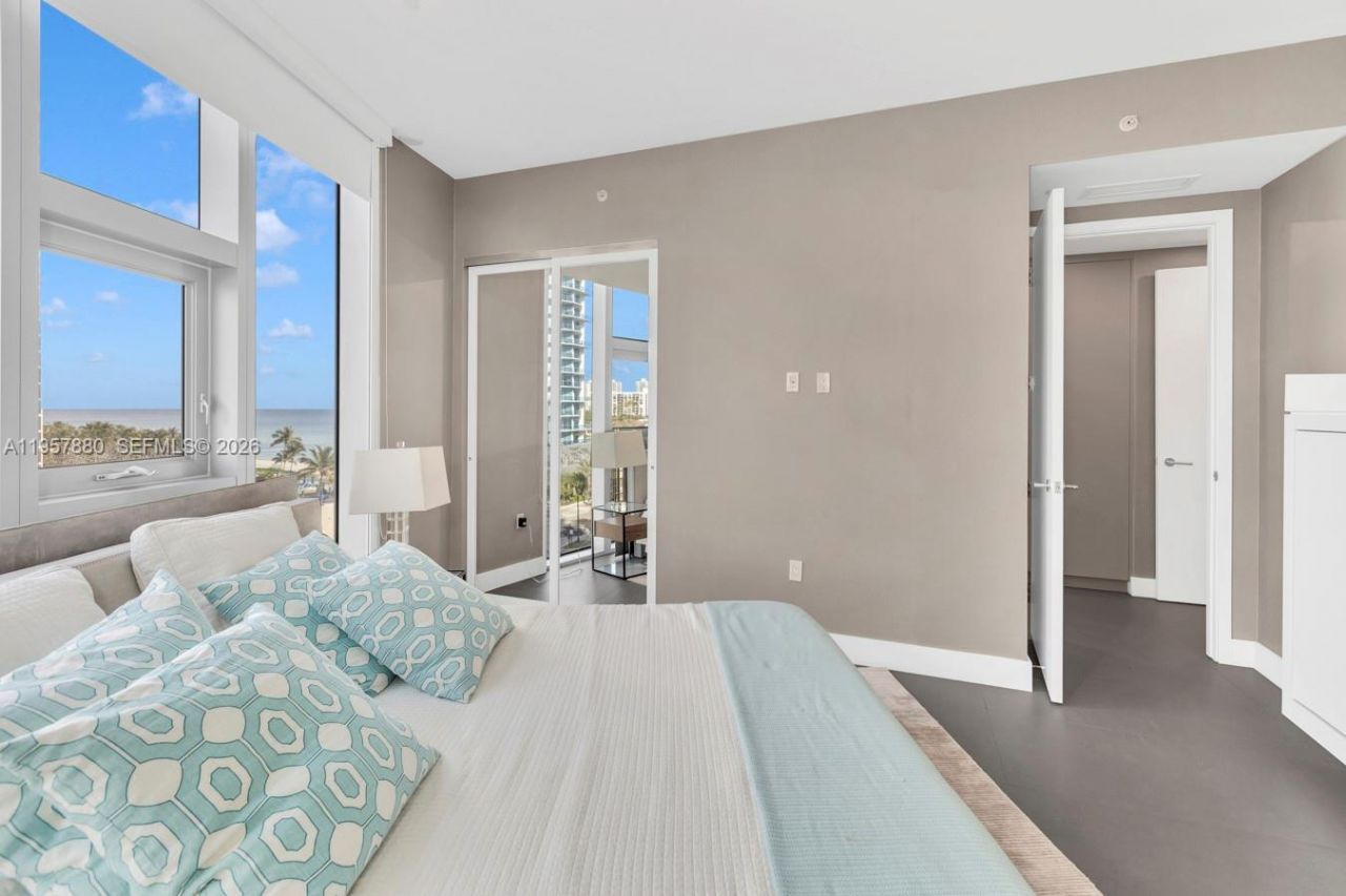 17475 Collins Ave, Unit 304, Sunny Isles Beach, FL 33160 Photo