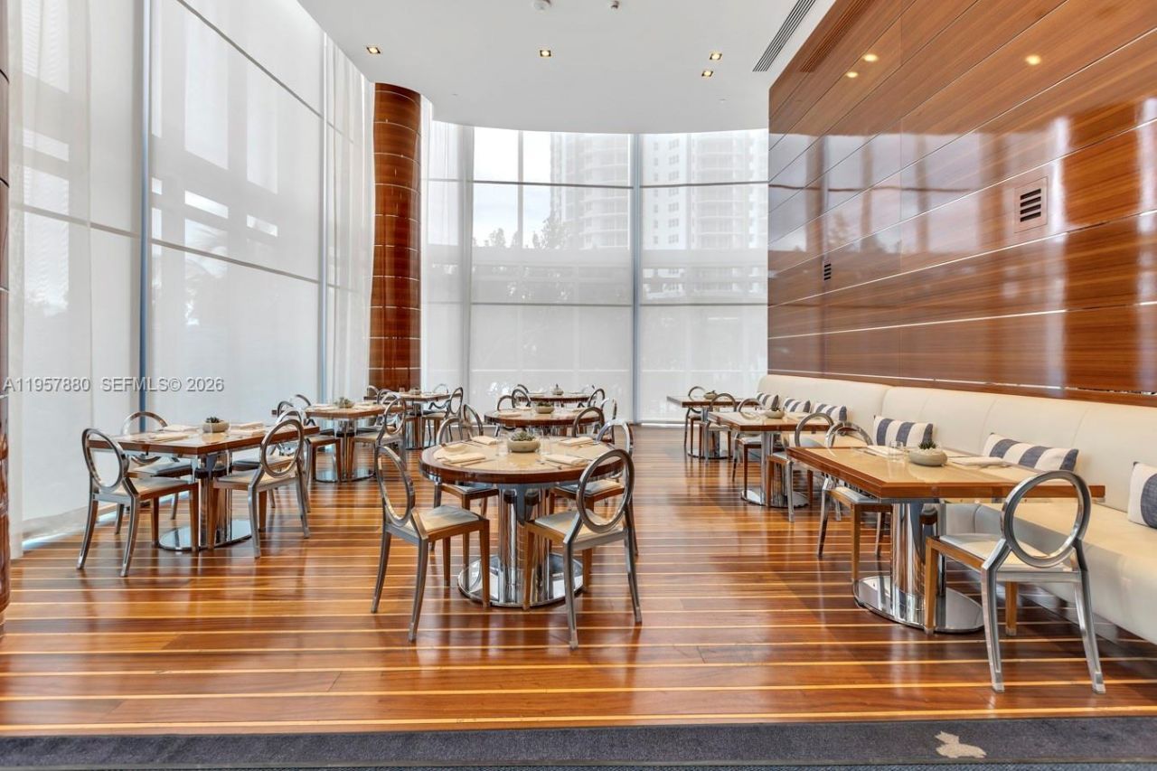 17475 Collins Ave, Unit 304, Sunny Isles Beach, FL 33160 Photo