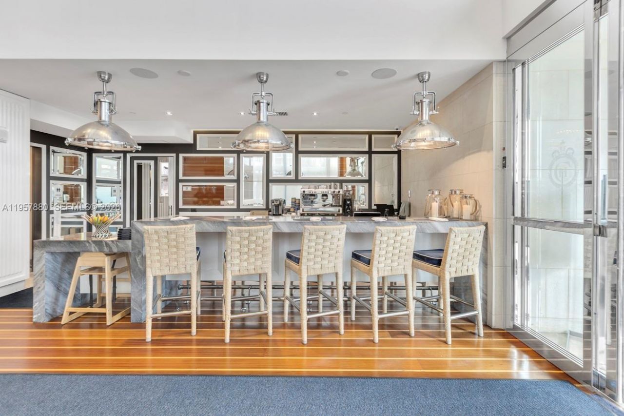 17475 Collins Ave, Unit 304, Sunny Isles Beach, FL 33160 Photo