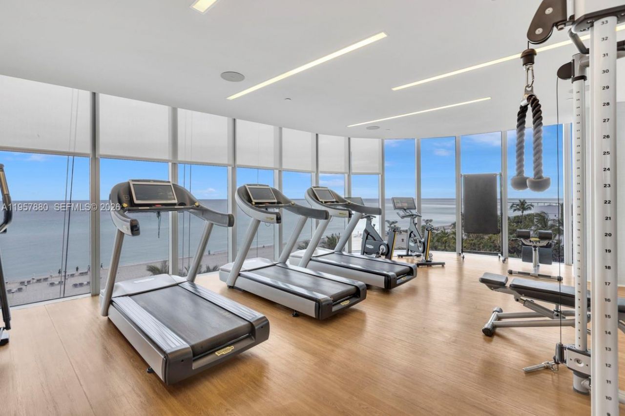 17475 Collins Ave, Unit 304, Sunny Isles Beach, FL 33160 Photo