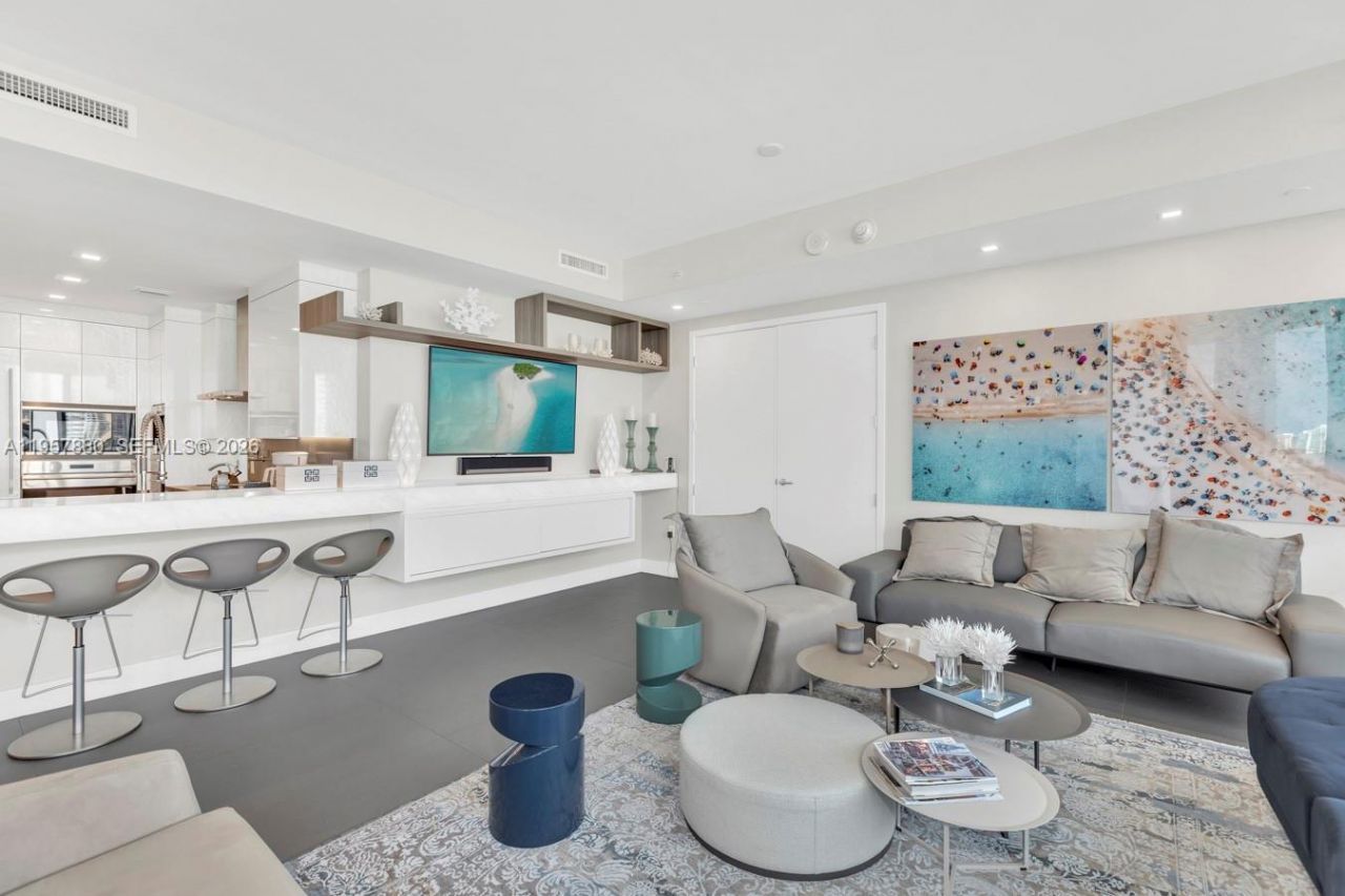 17475 Collins Ave, Unit 304, Sunny Isles Beach, FL 33160 Photo