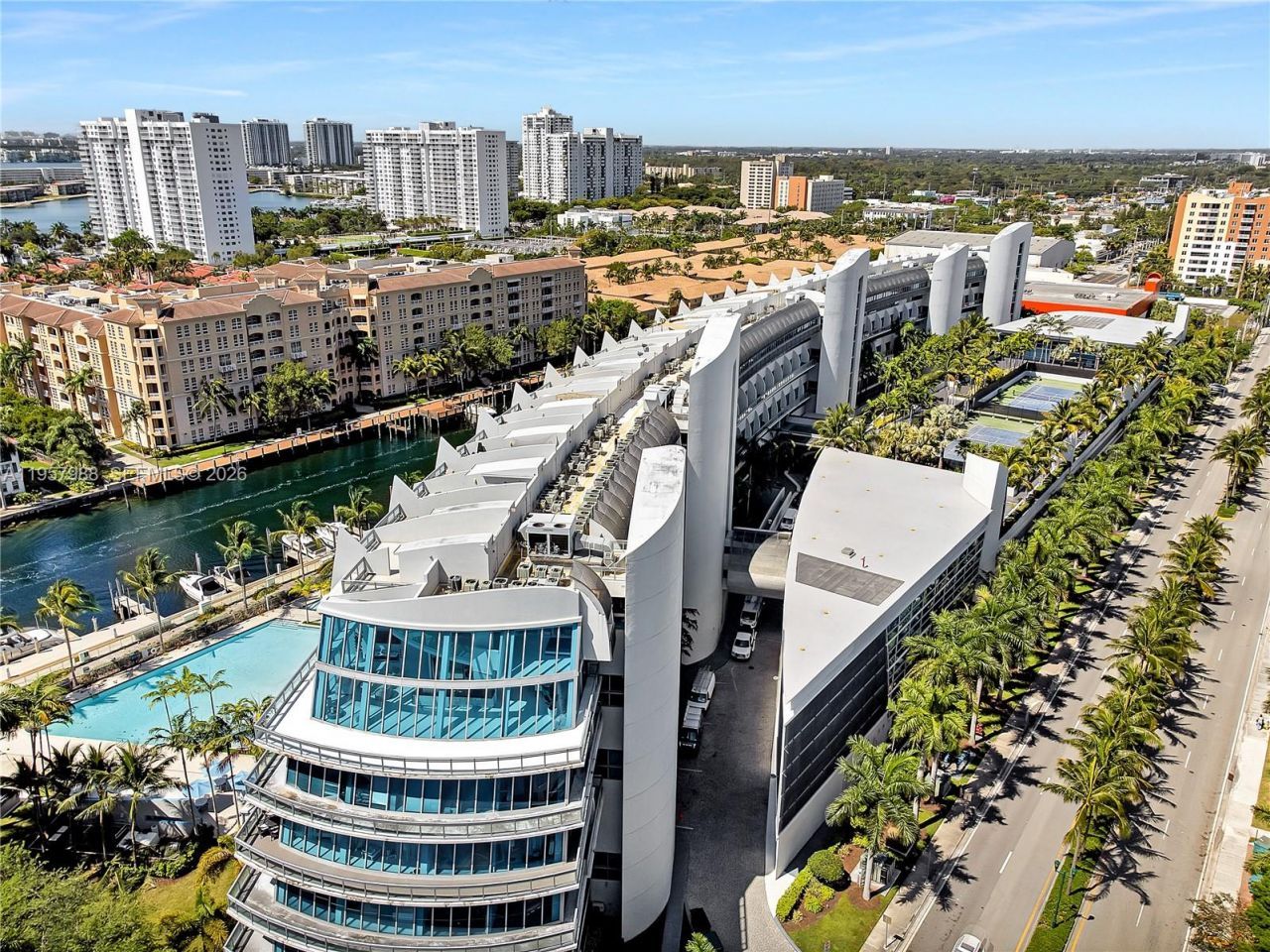 2950 NE 188th St, Unit 122, Aventura, FL 33180 Photo