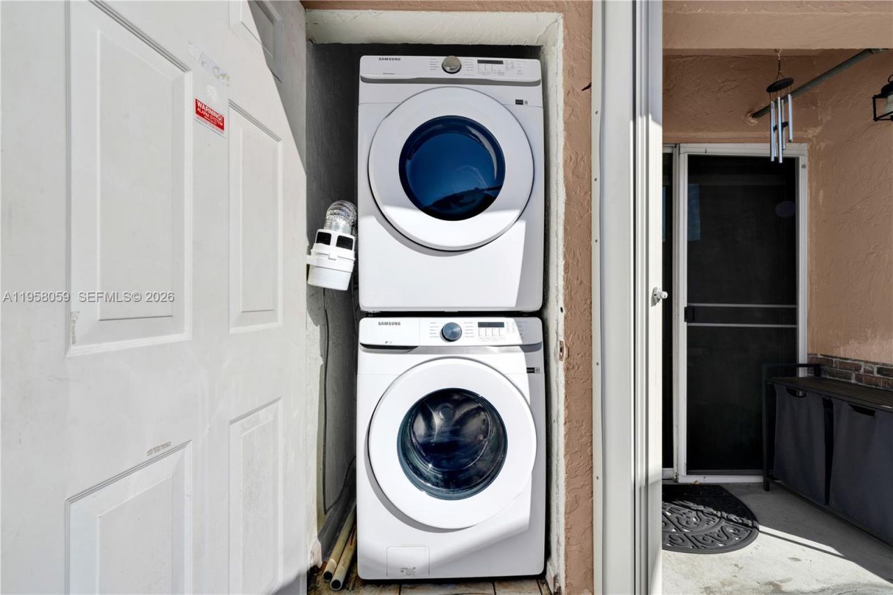 7462 W 29th Way , Hialeah, FL 33018 Photo