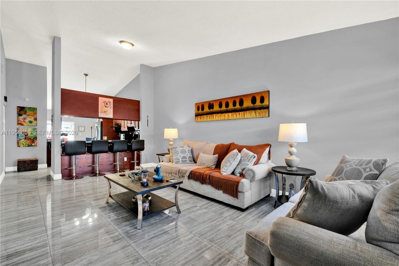 7462 W 29th Way , Hialeah, FL 33018 Photo